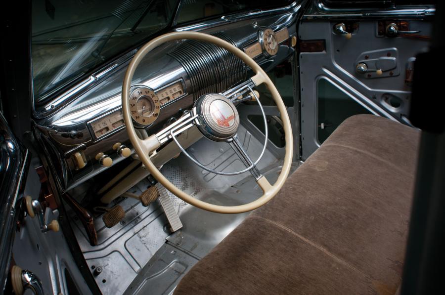  Pontiac Plexiglas Deluxe Six Ghost Car 1939 года  (фото 19 из 21)